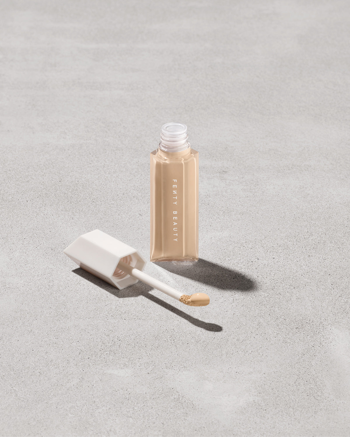 We're Even Hydrating Longwear Concealer — 185C