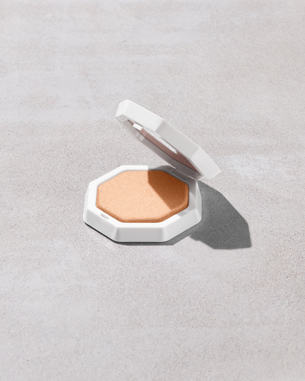 Demi'glow Light-Diffusing Highlighter — Pretty Purlz