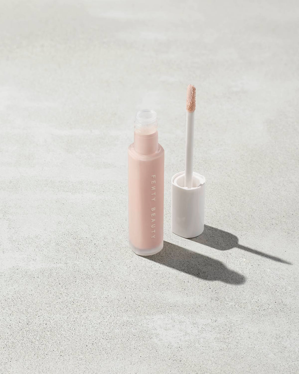 Pro Filt'r Instant Retouch Concealer — #100