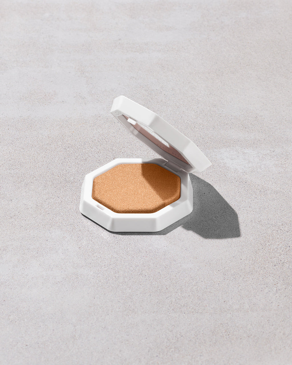 Demi'glow Light-Diffusing Highlighter — Loo$e Change